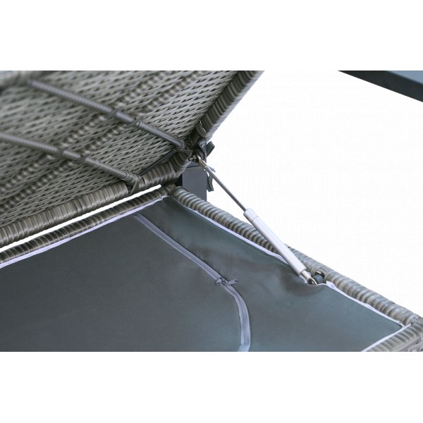 Hagebenk med oppbevaring | 165 cm | Kunstrotting grå | Puter inkludert | Boxvik Hagebenk med oppbevaring | 165 cm | Kunstrotting grå | Puter inkludert | Boxvik