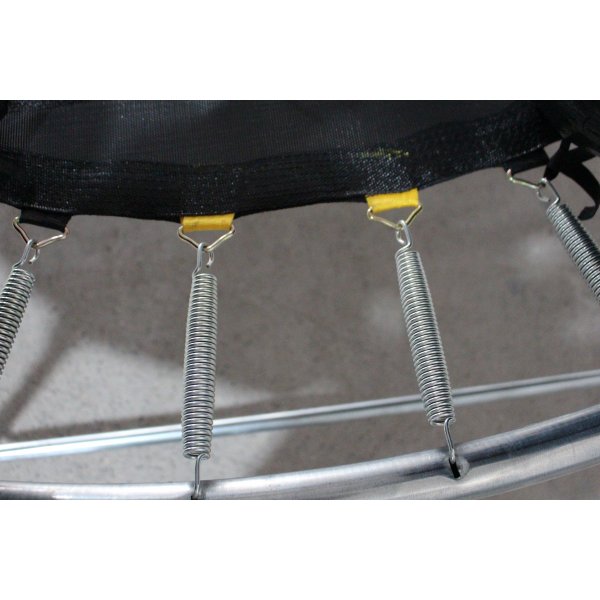 Oval trampoline med sikkerhetsnett | 244 � 396 cm | Svart