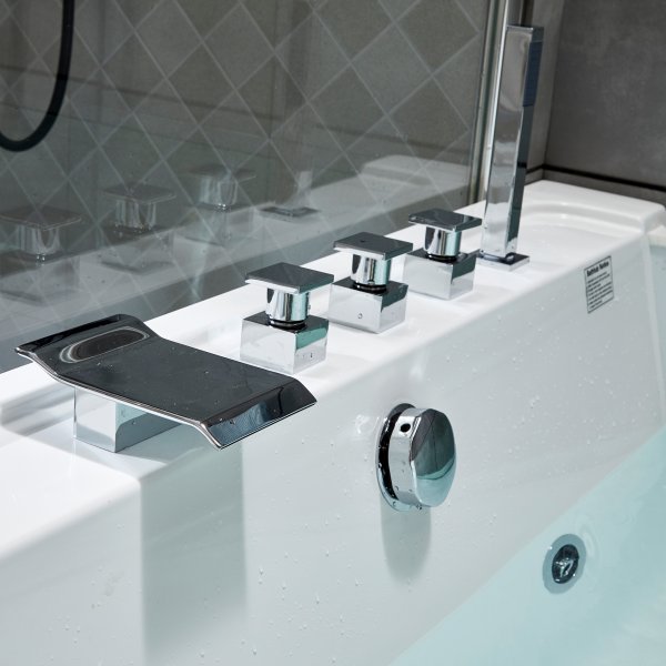 Stort boblebad for to 170x120cm | Med glass og varmer | BK-007V