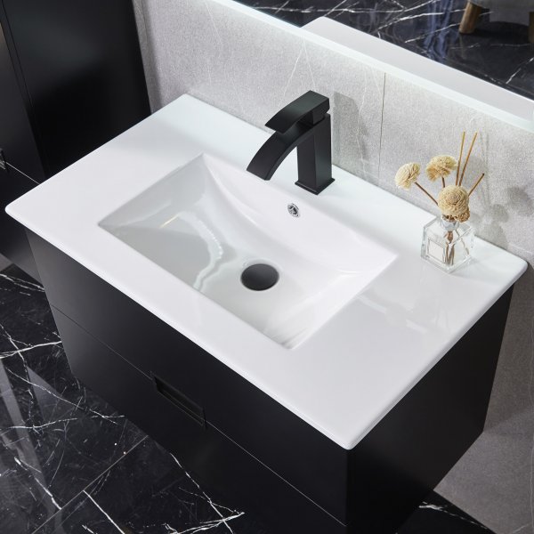 Baderomspakke | Kommode og sideskap i slitesterk MDF | LED speil Baderomspakke | Kommode og sideskap i slitesterk MDF | LED speil