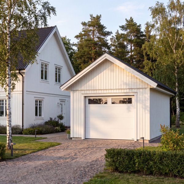 Garasjeport takskyveport | 240 � 212,5 cm | Elektrisk med fjernkontroll | Med vinduer