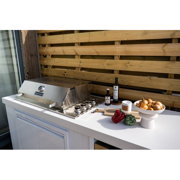 Utekj�kken med kj�leskap | Gassgrill i rustfritt st�l med granittbenkeplate (4 brennere) | Hvit | Alaska