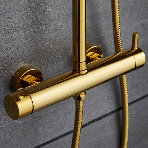 Takdusjsett i messing | 20x20 cm takdusj, h�nddusj, justerbar h�yde 83�119 cm