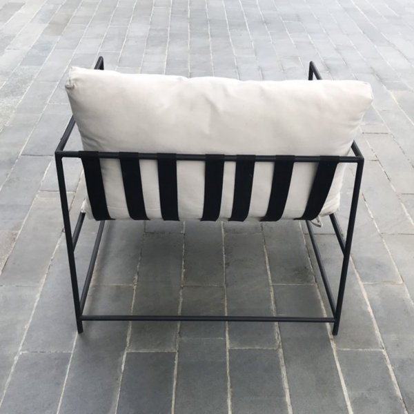 Stilren loungesett i oljet akasie - Dalar