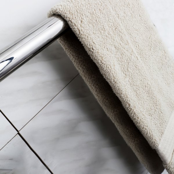 Elektrisk håndkletørker R01B/BB Elektrisk håndkletørker R01B/BB