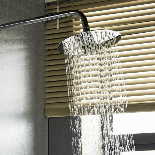 Takdusjsett i krom | 20 cm takdusj, h�nddusj, justerbar h�yde 83�119 cm