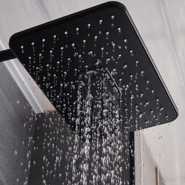 Takdusjsett med LED-display | Svart Takdusjsett med LED-display | Svart