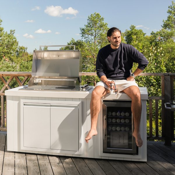 Utekj�kken med kj�leskap | Gassgrill i rustfritt st�l med granittbenkeplate (4 brennere) | Hvit | Alaska