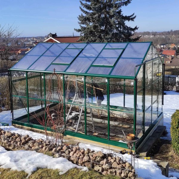 Drivhus 9,6 m | 4mm sikkerhetsglass | 5 rs stormgaranti