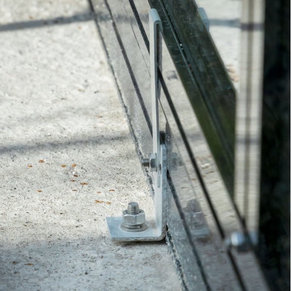 T-formet drivhus i glass 12,8m² | 4mm sikkerhetsglass | 5 års stormgaranti T-formet drivhus i glass 12,8m² | 4mm sikkerhetsglass | 5 års stormgaranti